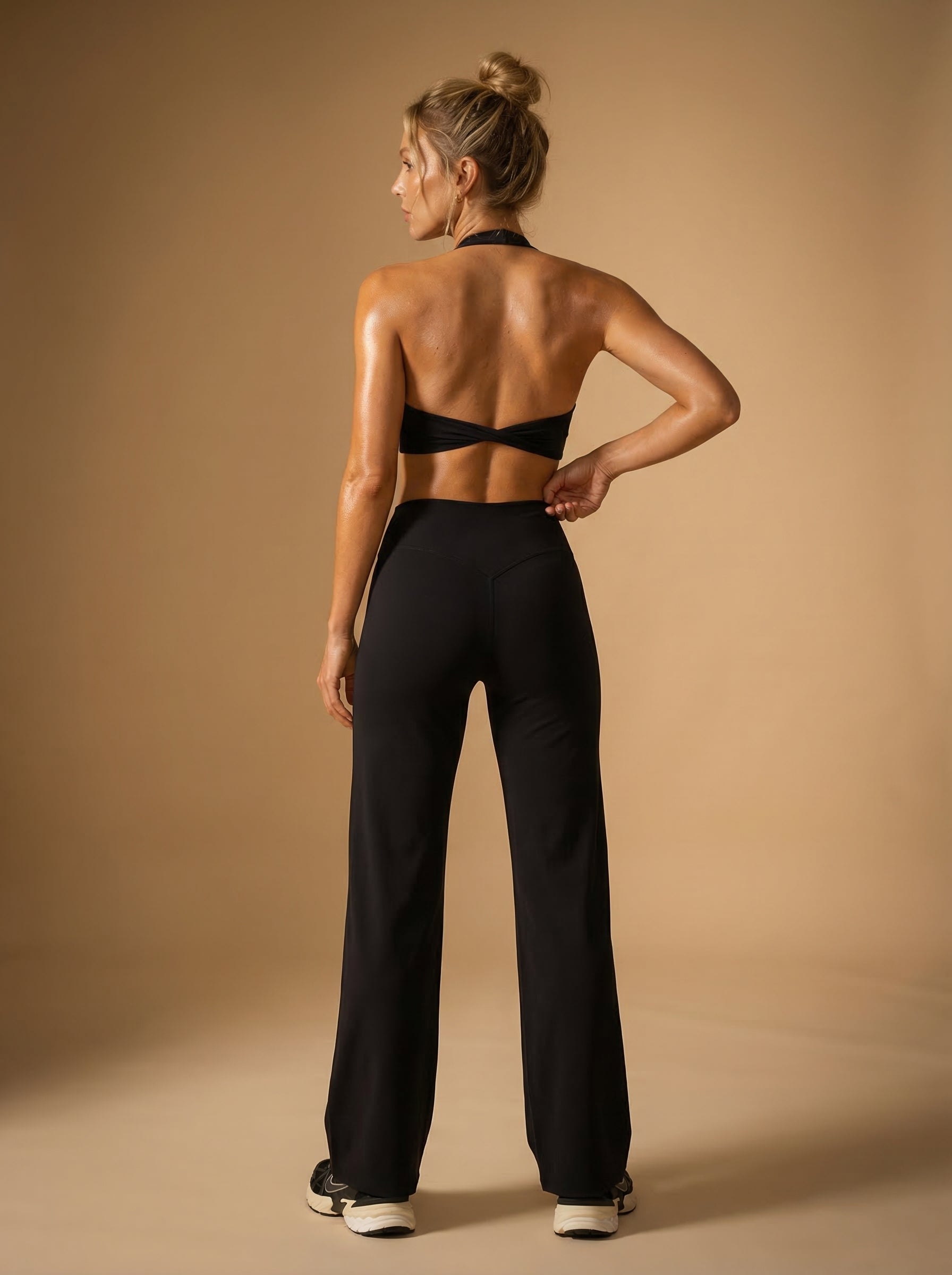 KAIAstudio Backless Bra