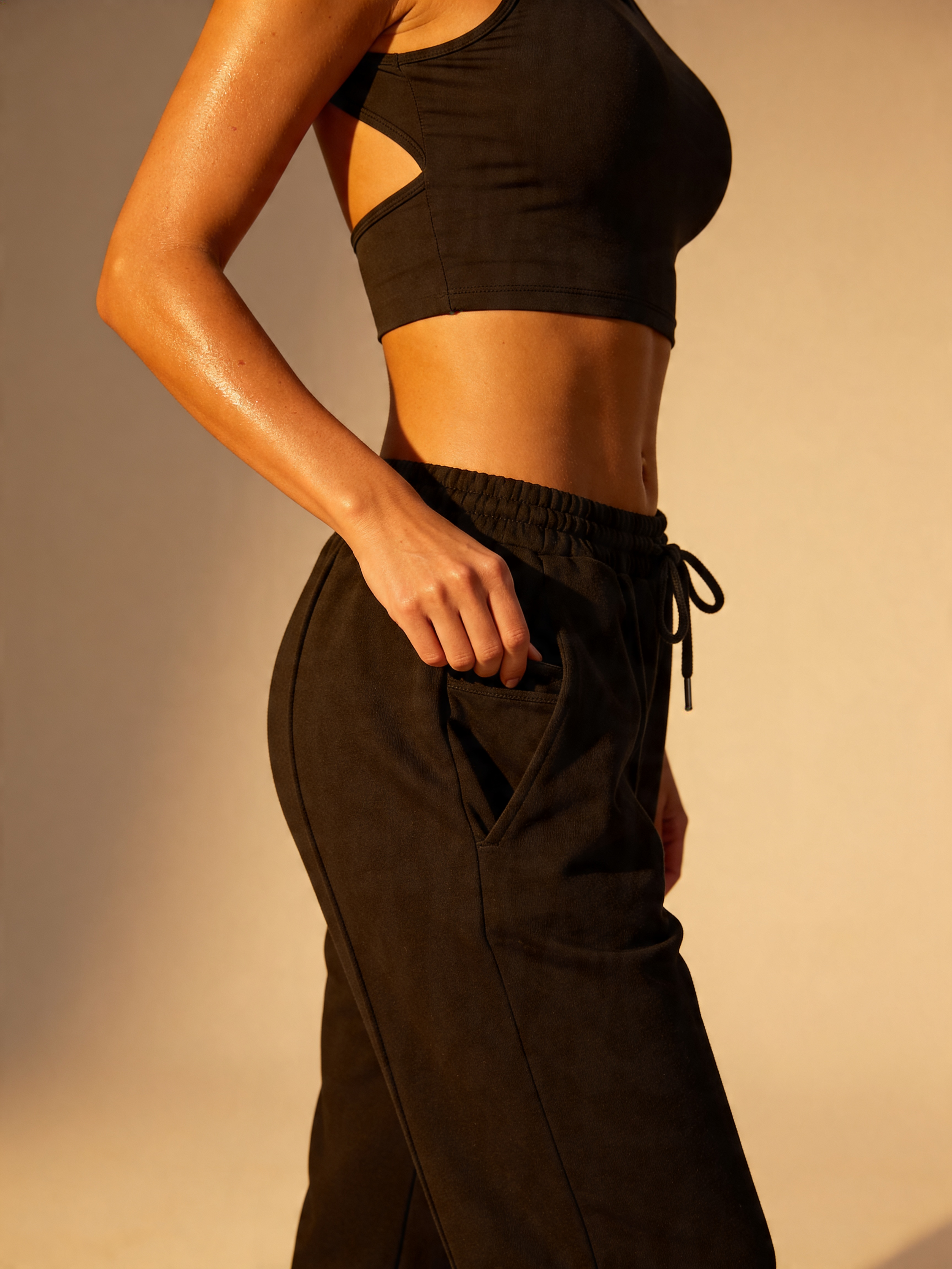 KAIAstudio Wide-Leg Jogger